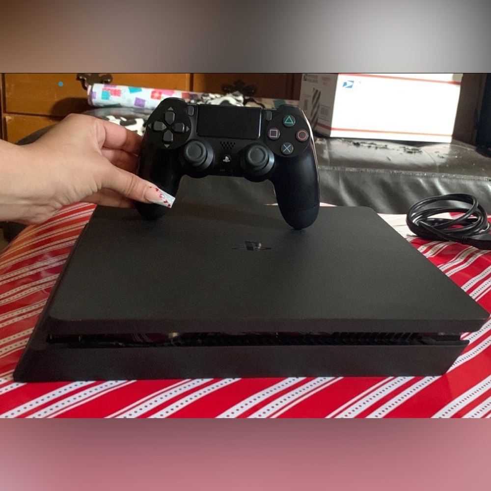 Like new PS4 Slim Console in Black 1 TB